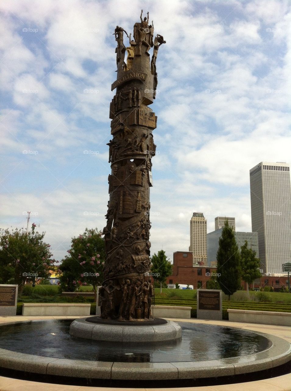 Statue water fountain