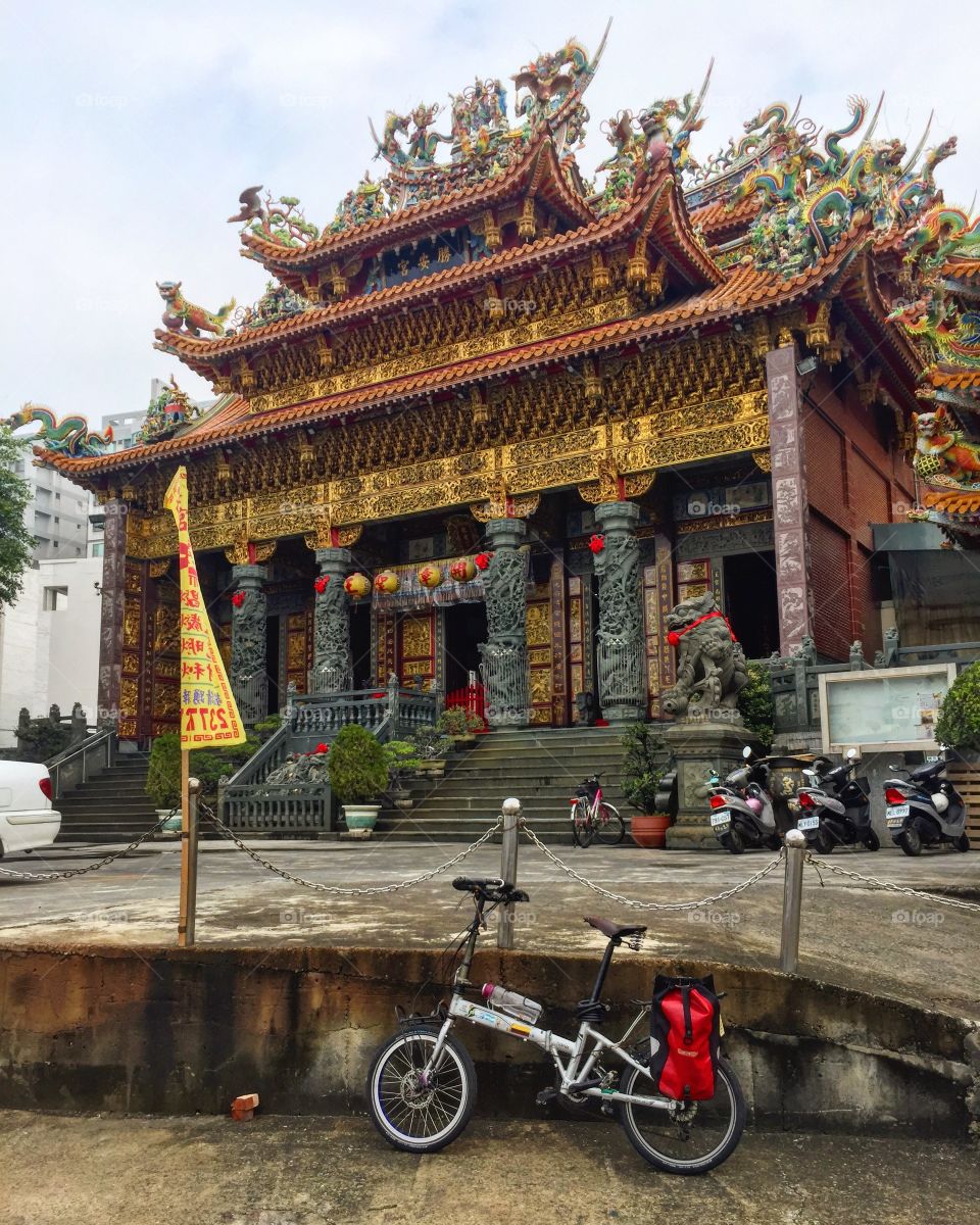 Temple bike Taiwan
