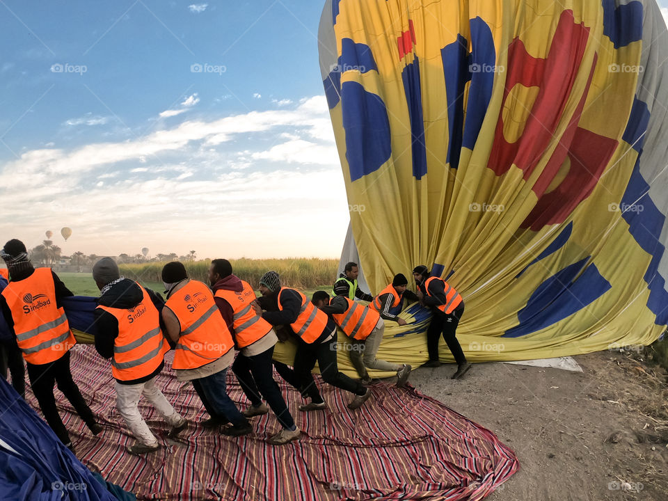 Balloon staff's team work to complete balloon landing