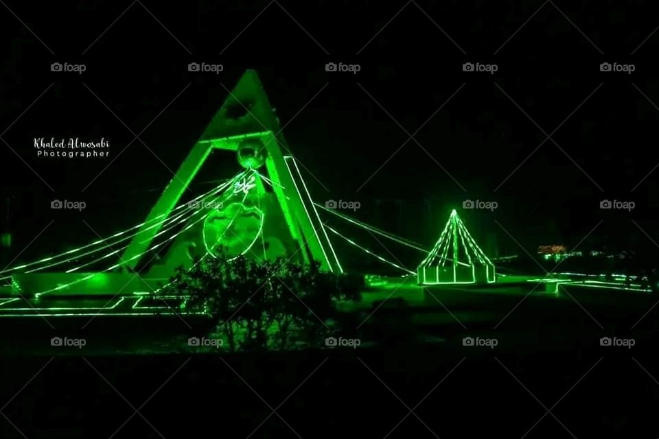 A very beautiful picture, and there is no better picture than it. There is no better picture of green herbs and colorful, red and white roses than it. Glory be to God, the natural and picturesque view, and there is no more