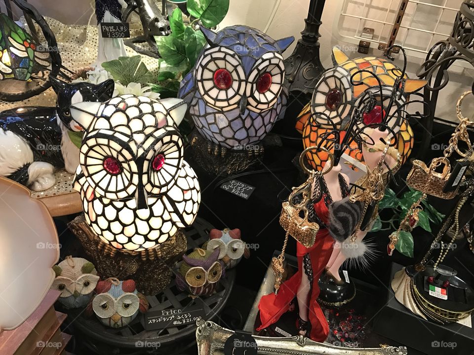 Beautiful glass owl lamps