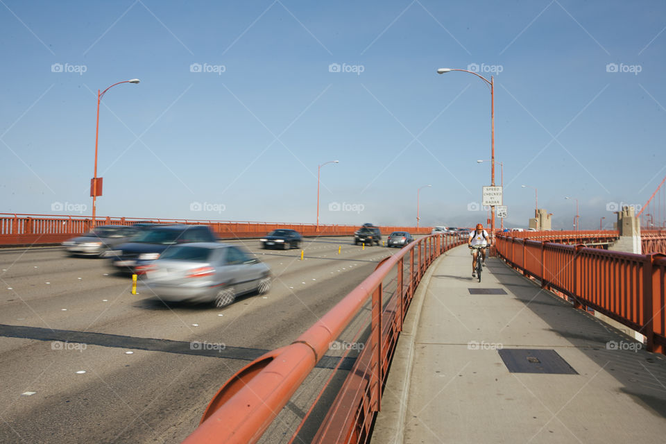 Traffic on the Golden Gate Bridge 