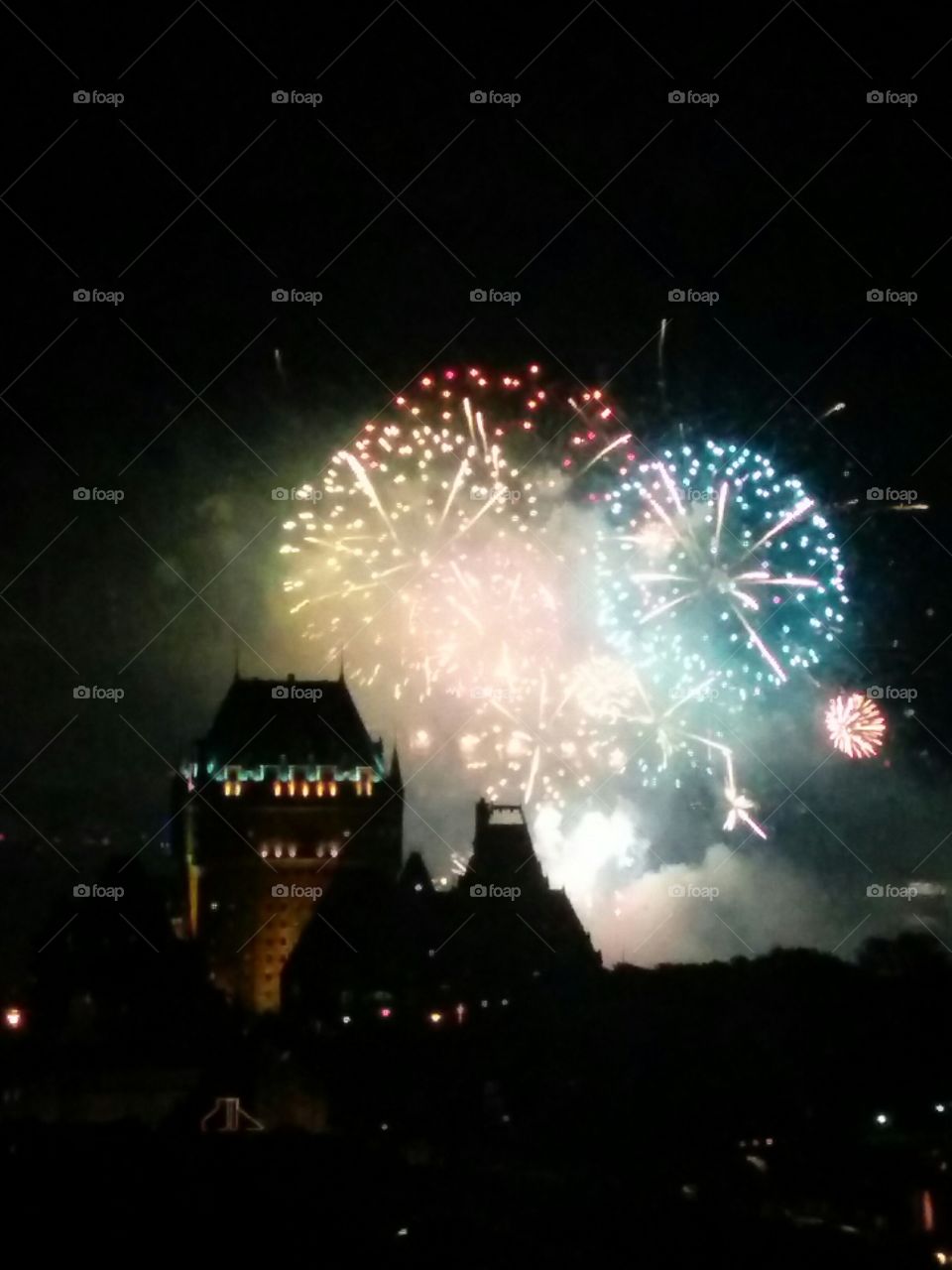 feux loto Québec devant le château Frontenac
