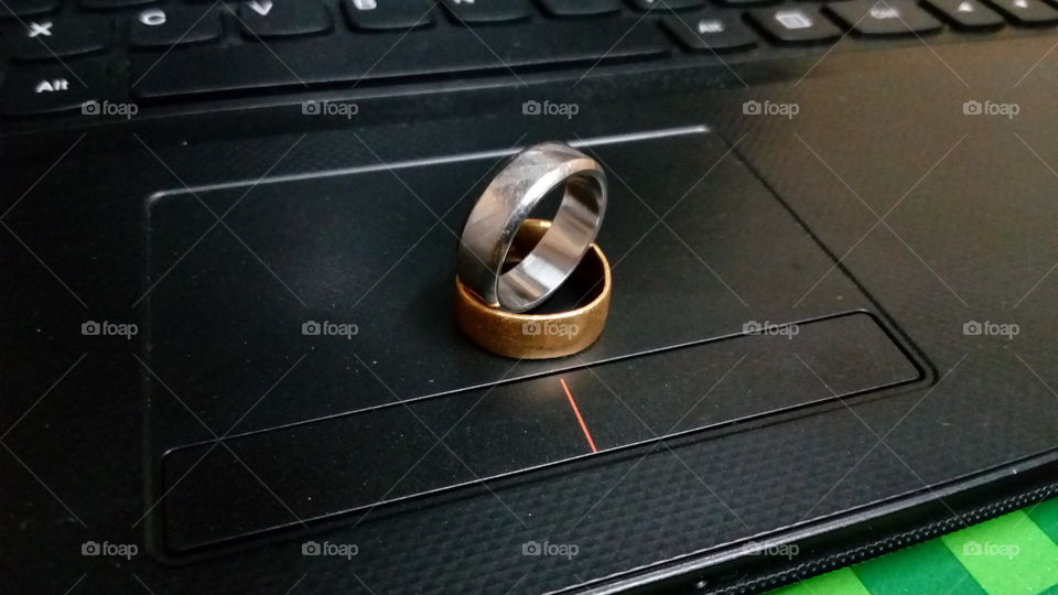 silver and gold ring. nice for couple