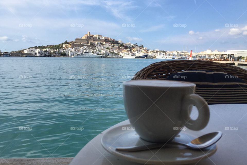 Coffee with a seaview 