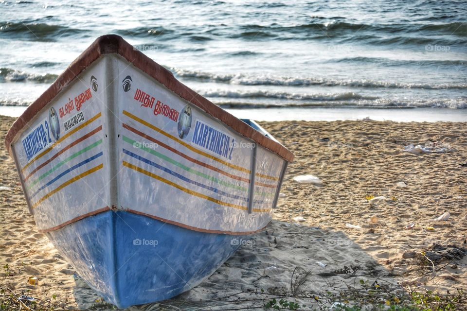 sand reflection in boat