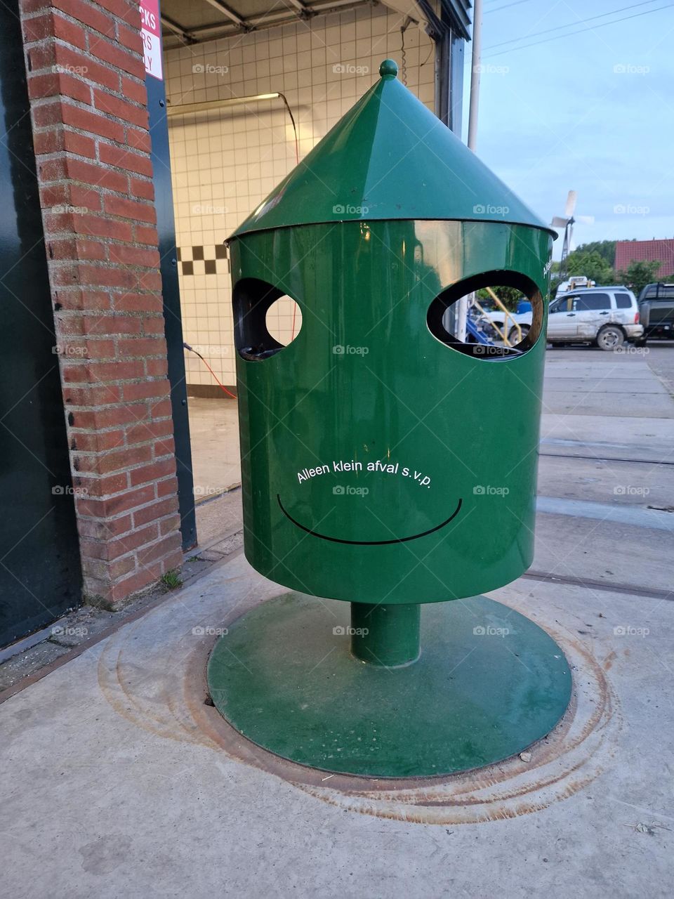 Too funny trash can in the Netherlands