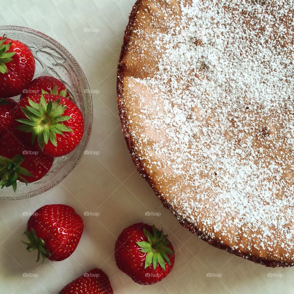 Strawberries & chocolate cake