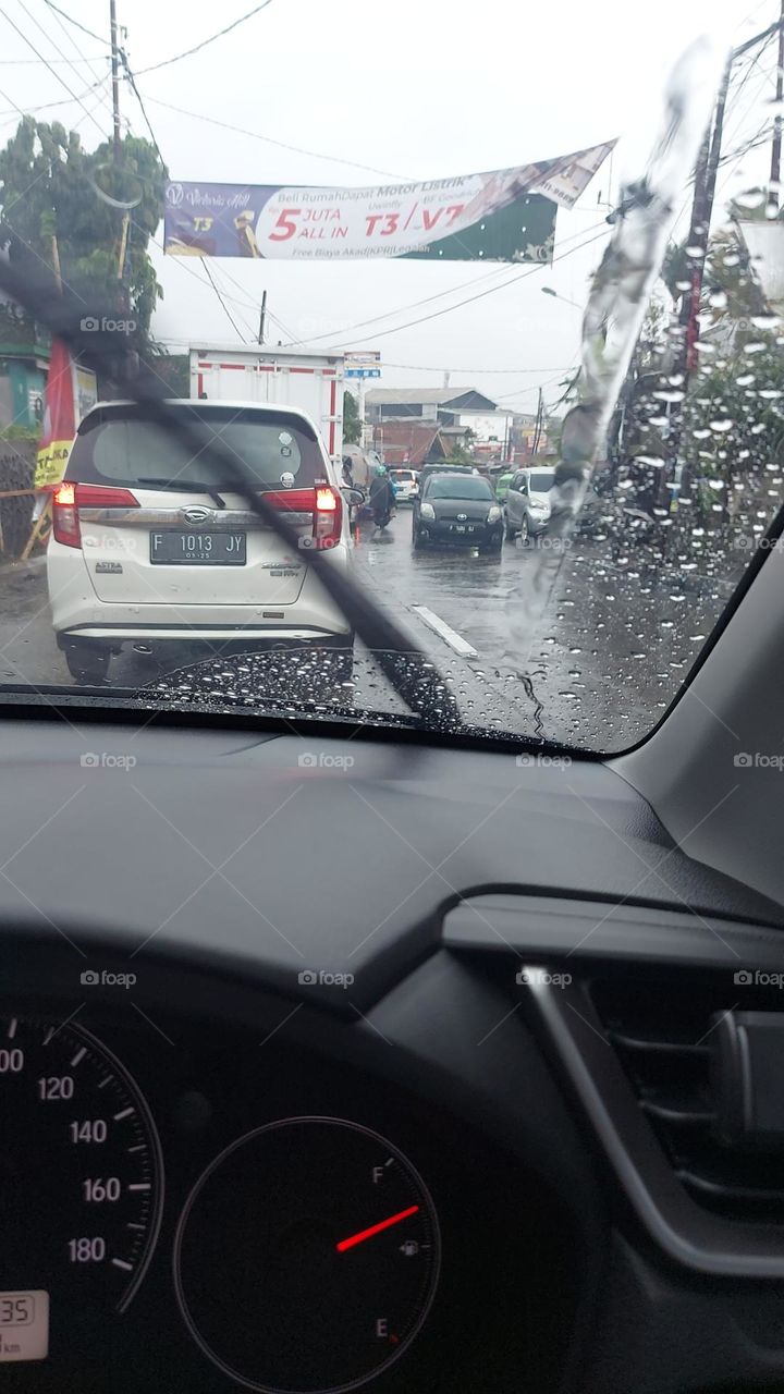 view rain in the car