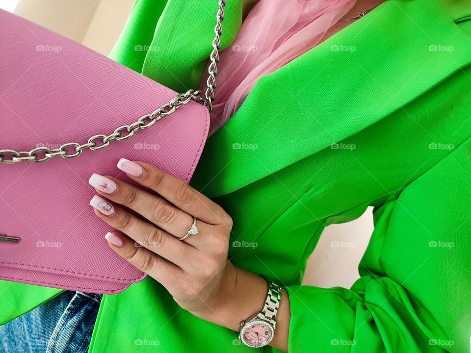 Complementary Colors, Elegant Outfit