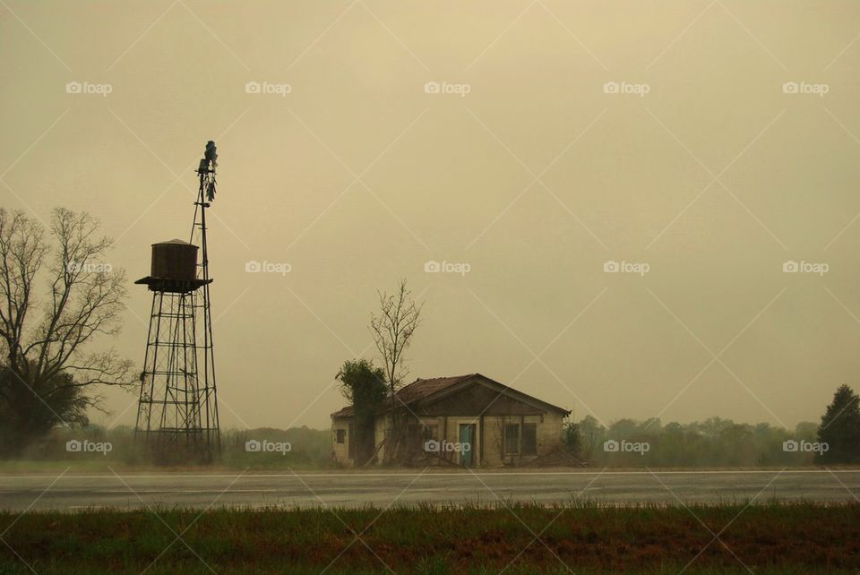 House windmill water tank