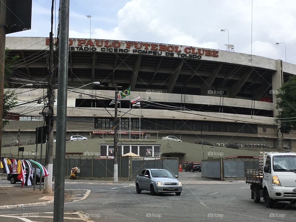 Estádio Cícero Pompeu de Toledo - Morumbi! Arena do São Paulo FC (Brasil), que um dia foi o maior estádio particular do mundo (readequado para os dias atuais, diminuiu sua capacidade). 