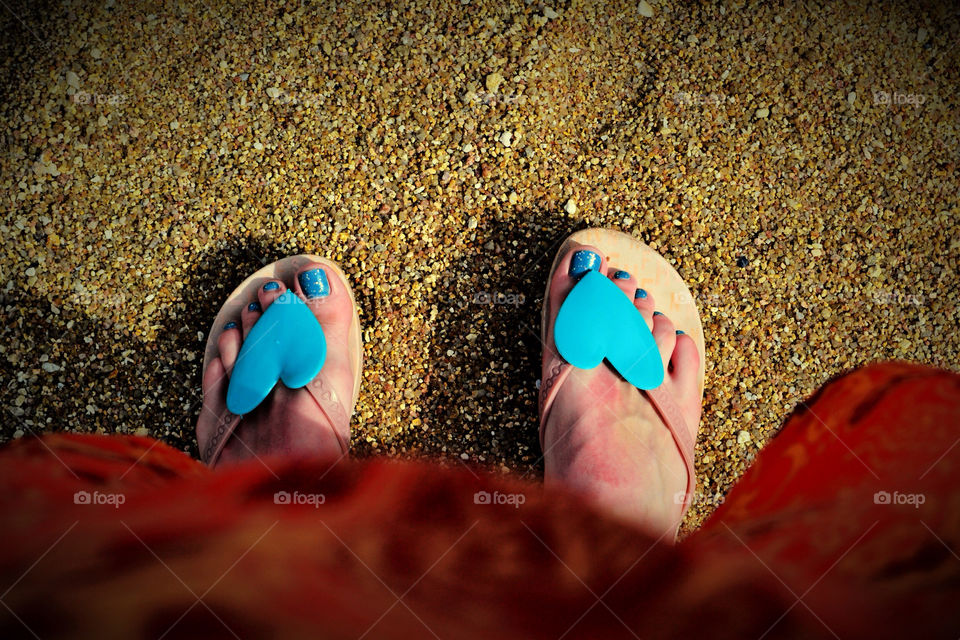 slipper beach blue red by lanocheloca