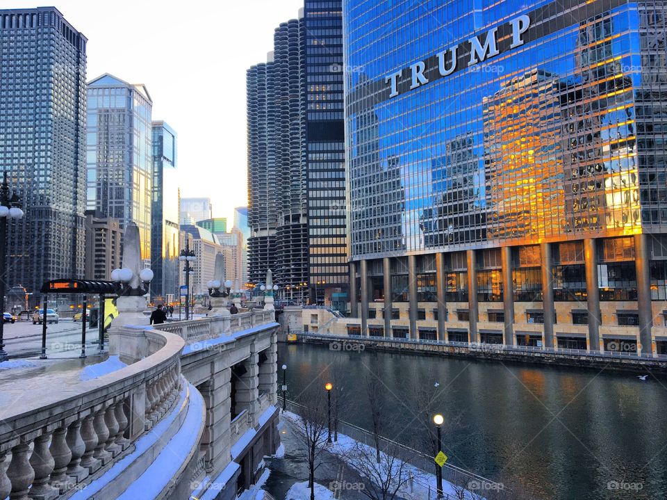 Trump tower in Chicago, IL at sunset.