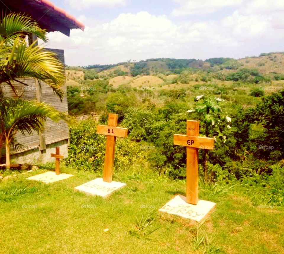 3 burial sites of beloved conservationists overlooking Dominican nature preserve