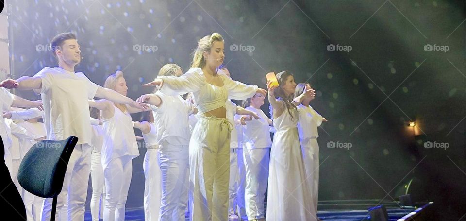 This is the scene where the famous song “Somewhere” of “West Side Story” is being performed at the music academy in “Regensburg”, Germany. “Somewhere there’s a place for us …” indeed. 2024. Hypnotic Productions