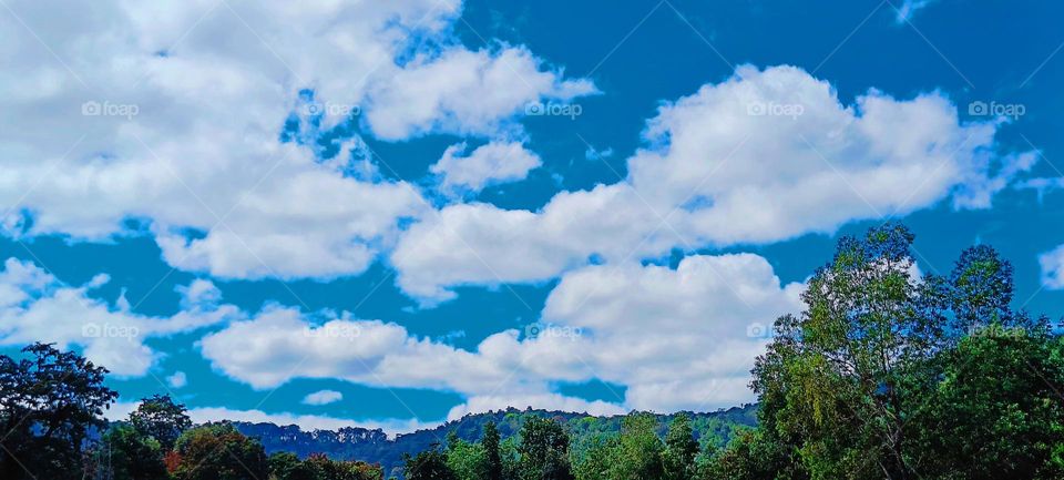 𝐶𝑙𝑜𝑢𝑑𝑠