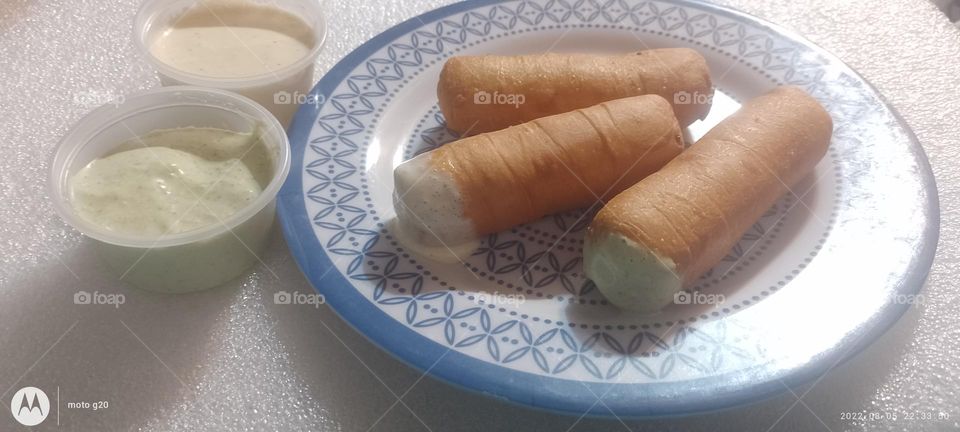 salió tequeños amo comida venezolana!!!