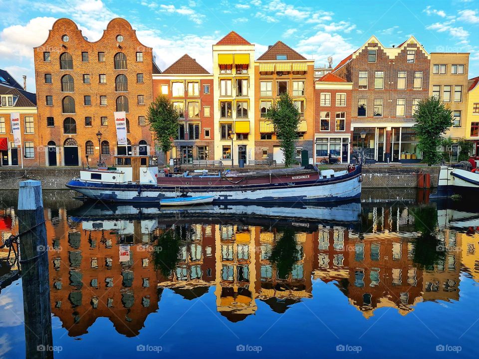 Delfshaven in the mirror