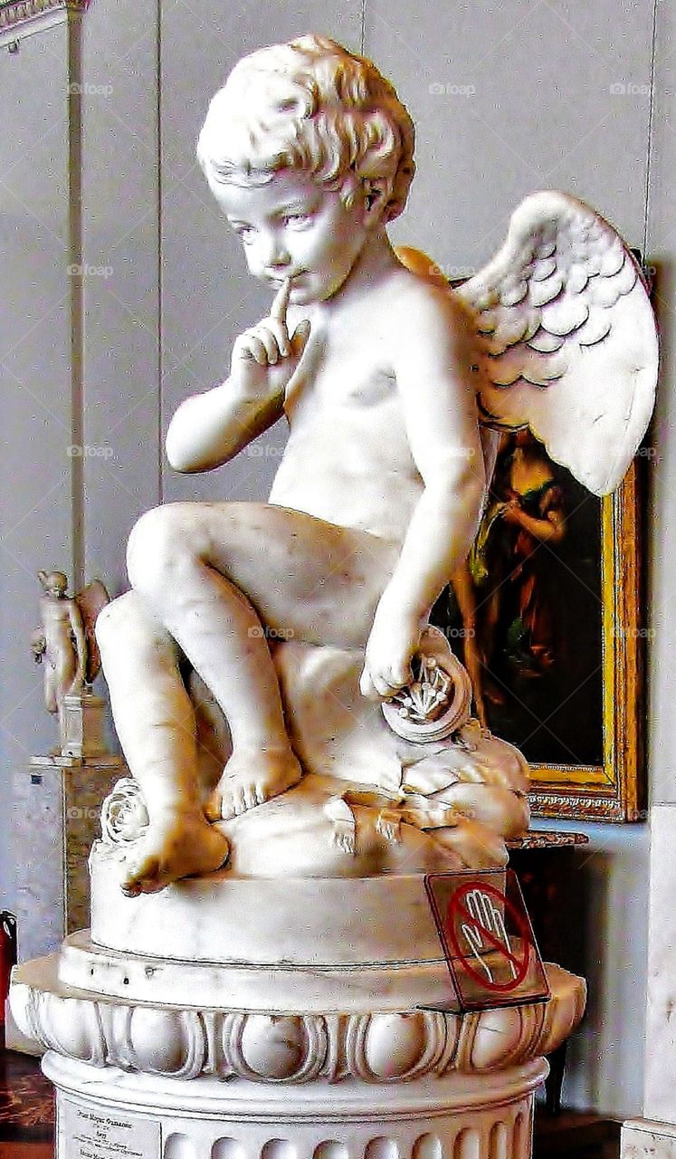 Angel. To the very heart ... Russia, St. Petersburg, May 2012.