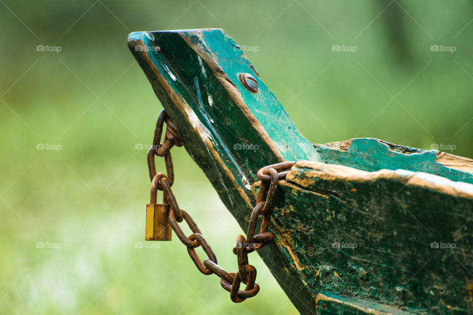 Close-up of old rusty chain