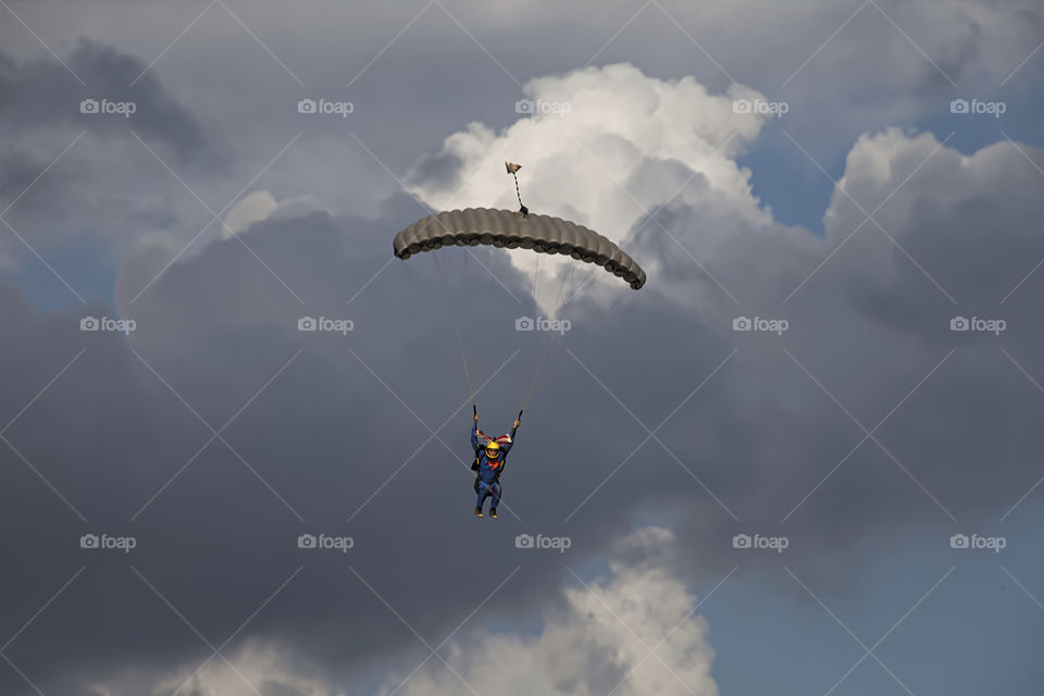 grey parachute