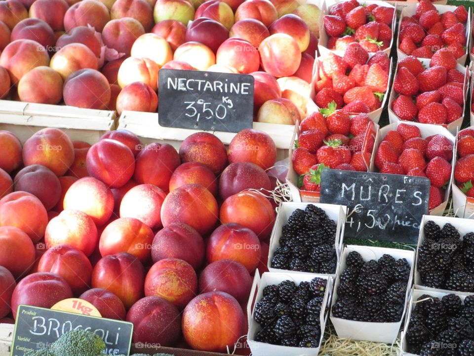 Juicy treats at the open air market in Bandol