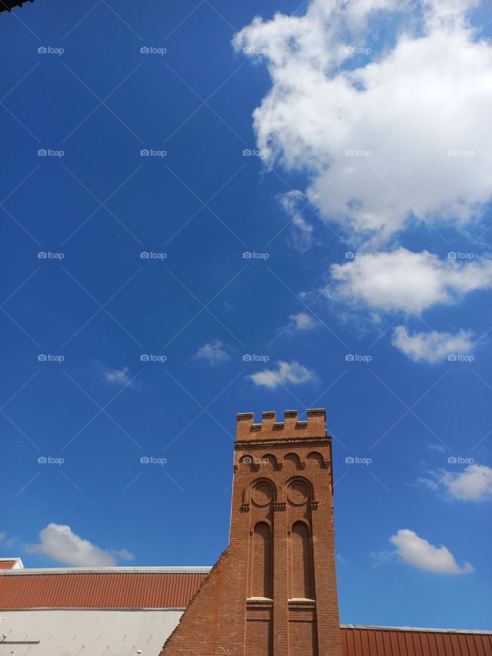 Espetacular! Composição  bela e harmoniosa: arquitetura  e natureza.