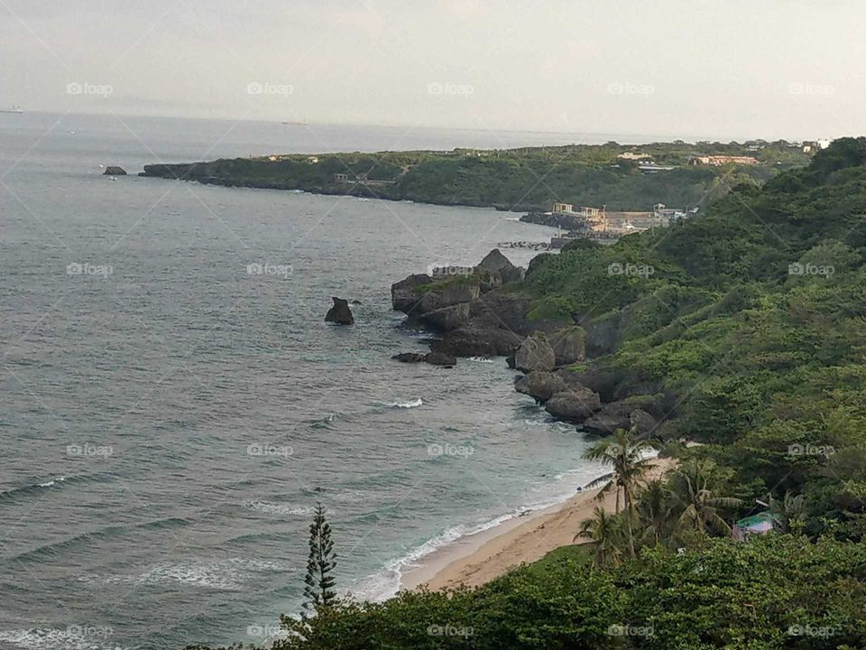 the seascape of outlying island bay.