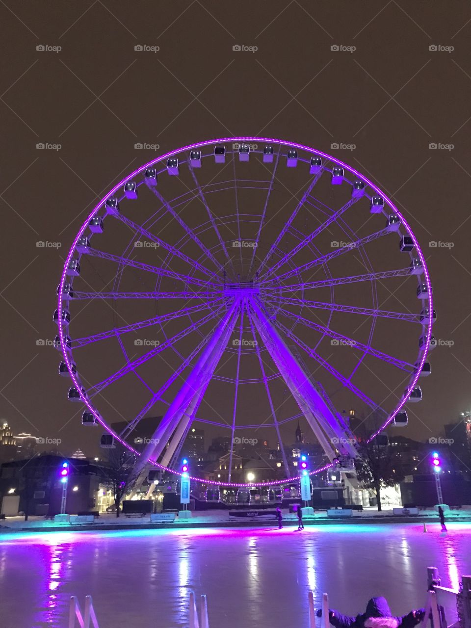 Montreal purple light big wheel in winter 