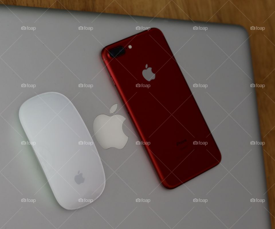 Iphone Red with Mouse and Macbook