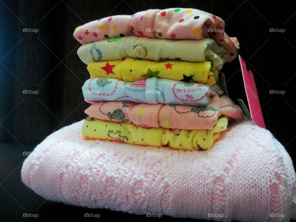 baby clothes different colurs