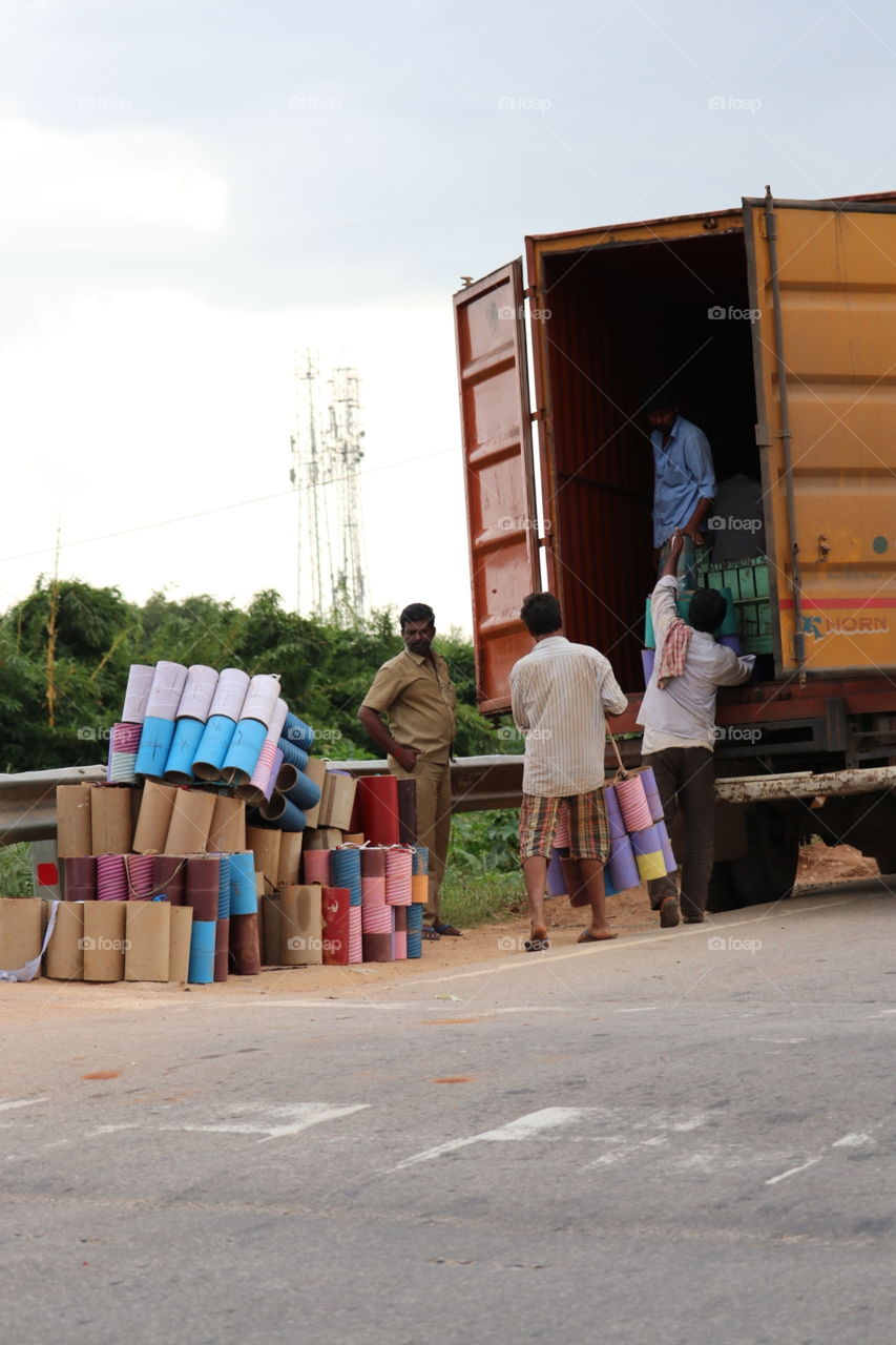 dude working pipeline