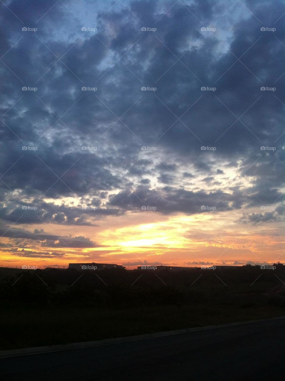 🌄🇺🇸 An extremely beautiful dawn in Jundiaí, interior of Brazil. Cheer the nature! / 🇧🇷 Um amanhecer extremamente bonito em Jundiaí, interior do Brasil. Viva a natureza! 