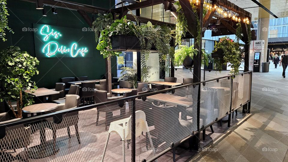 A really cozy and cozy deli & cafe in Helsinki, the capital of Finland, in Pasila's new shopping center Tripla