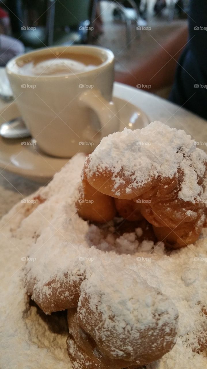 beignets and coffee