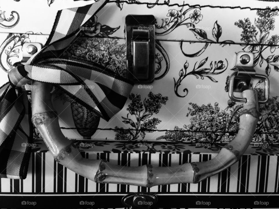 Keepsake Box in  black & white