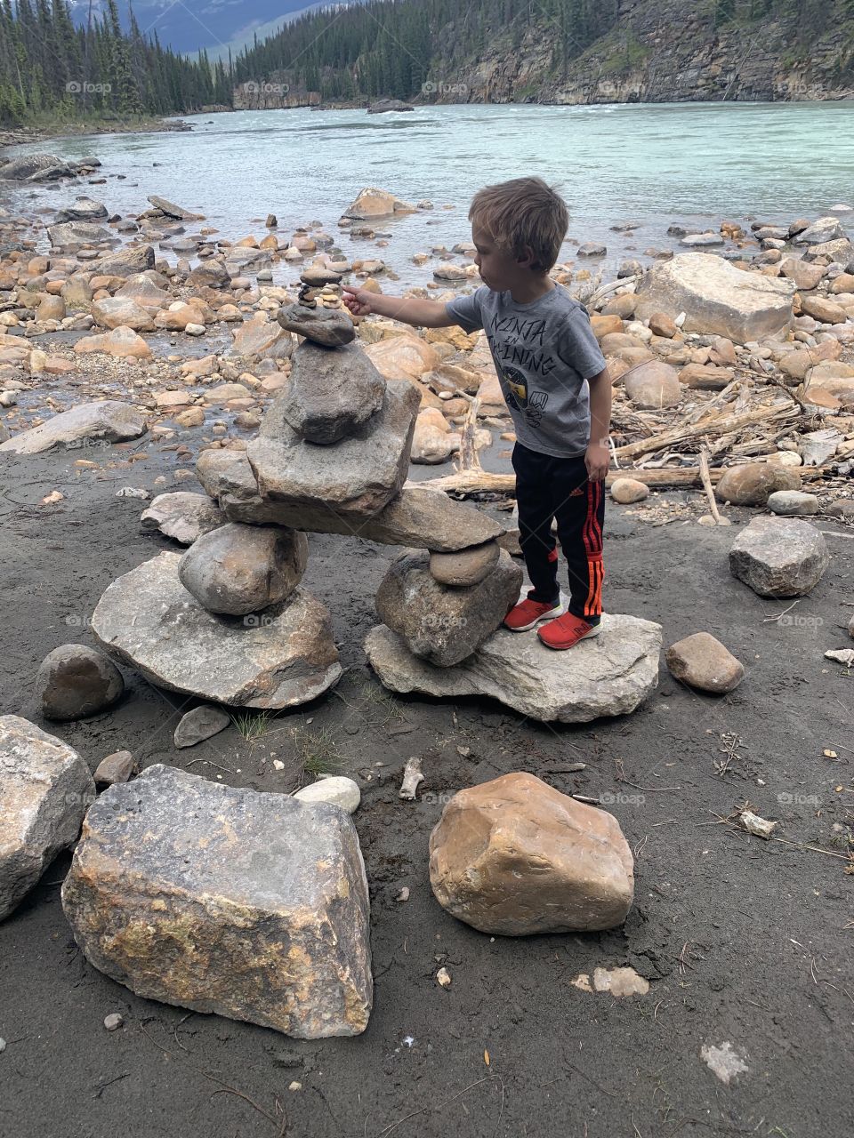 Building an inukshuk