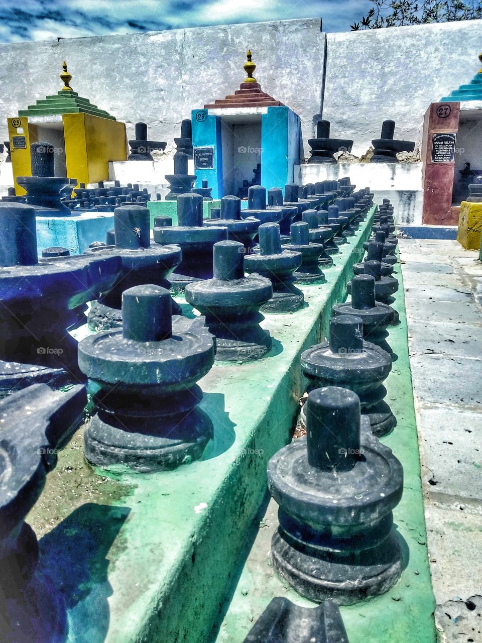 devotional shiv lingas at karnataka