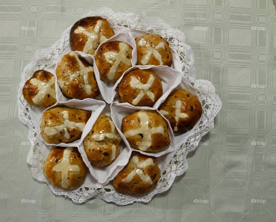 Homemade Hot Cross Buns 