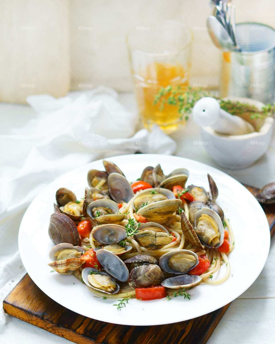 Spaghetti with clams