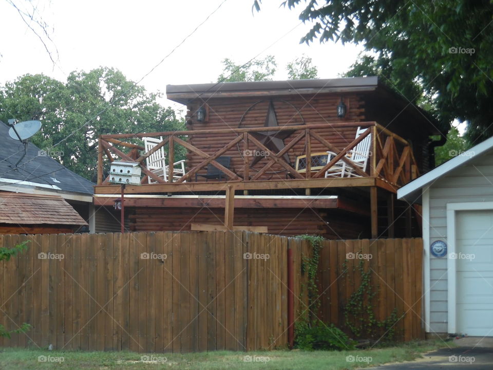 upper room. This is a picture I took of a cool 😎 place to take it easy. 👣 🚶 🏃 🔥 💨