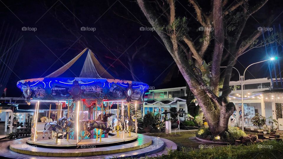 cahaya lampu di area bermain