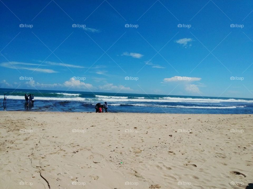 Baron Beach is one of the tourist attraction in the form of beach located in Kemadang Village, Tanjungsari District, Gunungkidul Regency. Location Baron Beach can be reached 40 km from downtown Yogyakarta.