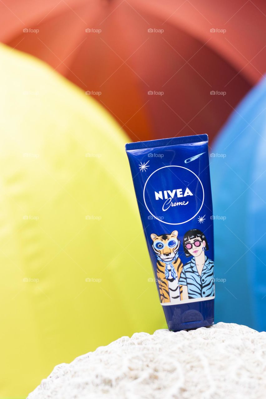 True color of NIVEA.
Beauty, Love, Passion, and Freedom.