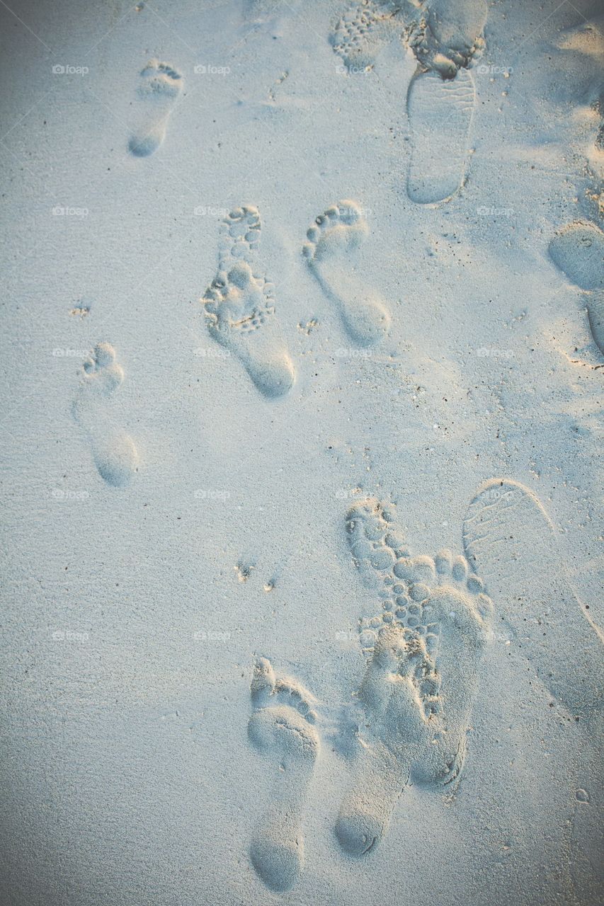 pegadas na praia