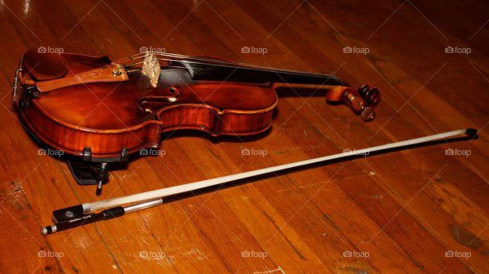 violin on stage
