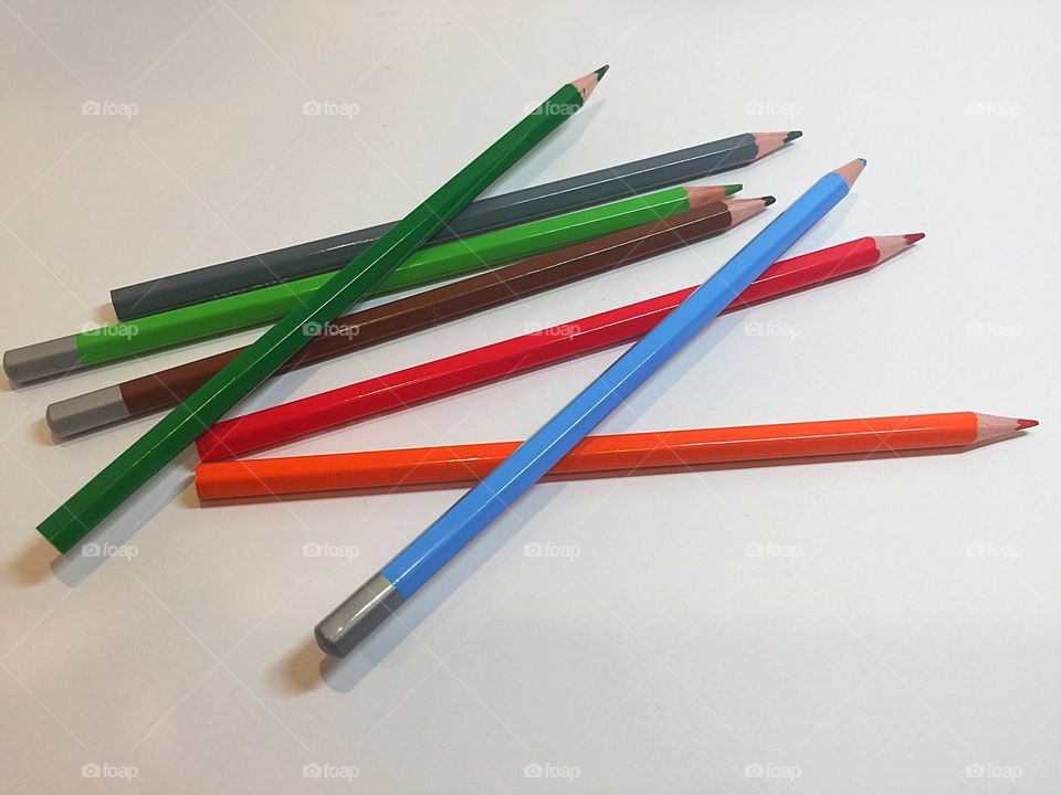An assortment of colored pencils