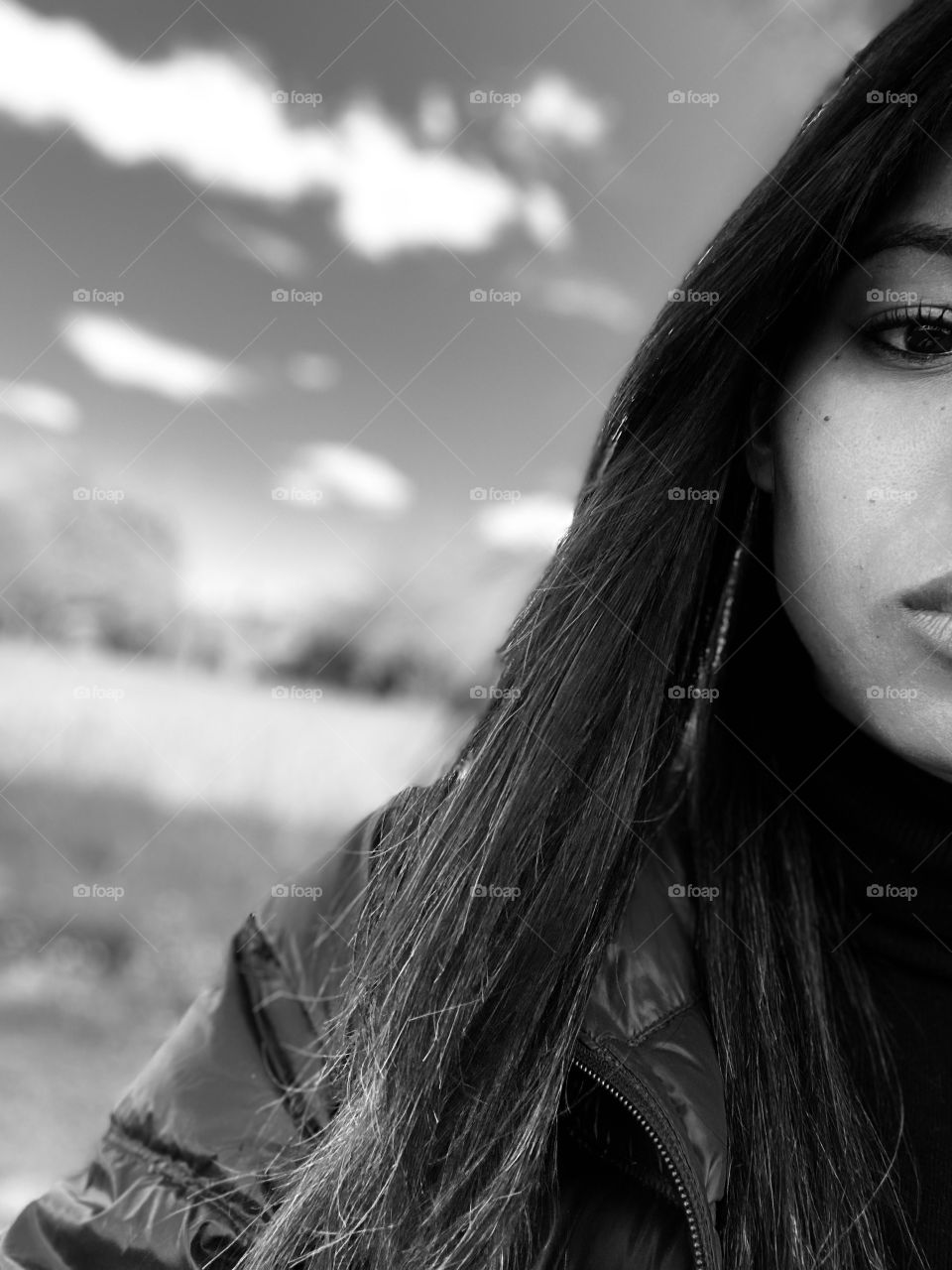 Quando a vida te dar cor e você não retribui com um sorriso , a vida fica em preto e branco!