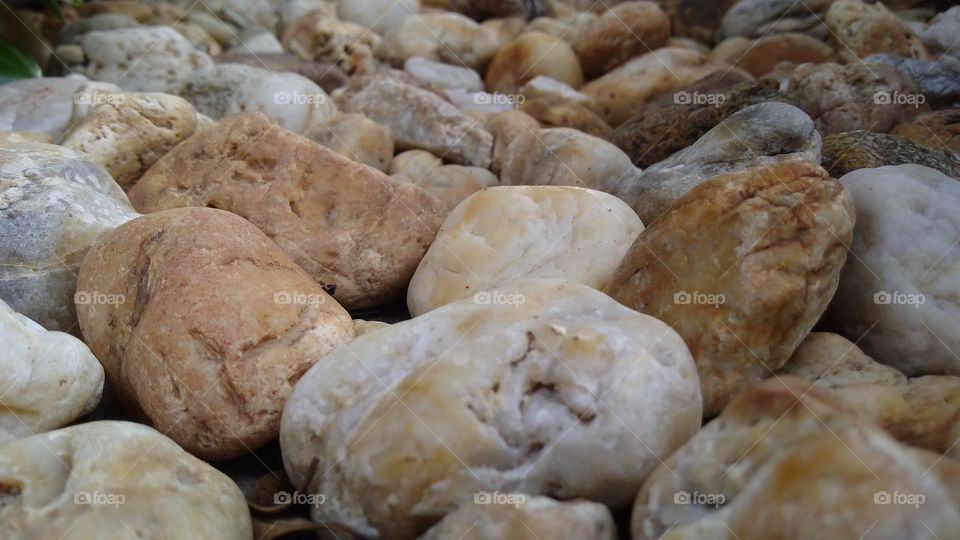 Pedras, Stones
